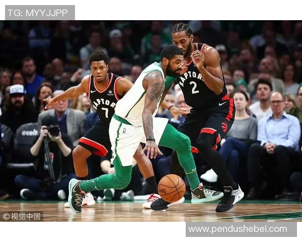 凯尔特人对决猛龙第三场激战谁能在季后赛中取得关键胜利